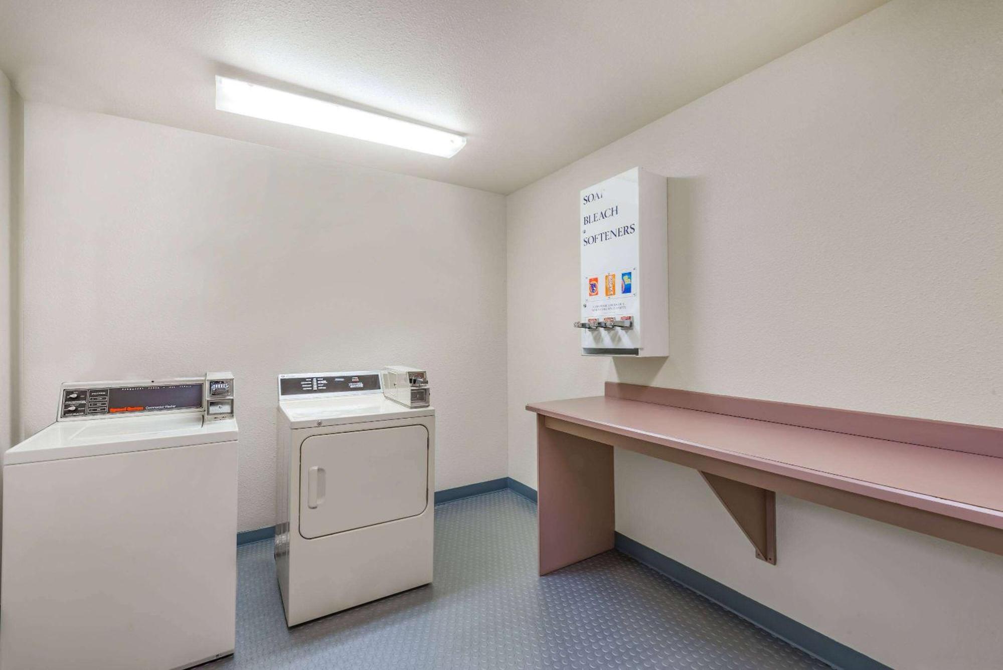 Super 8 By Wyndham Show Low Extérieur photo