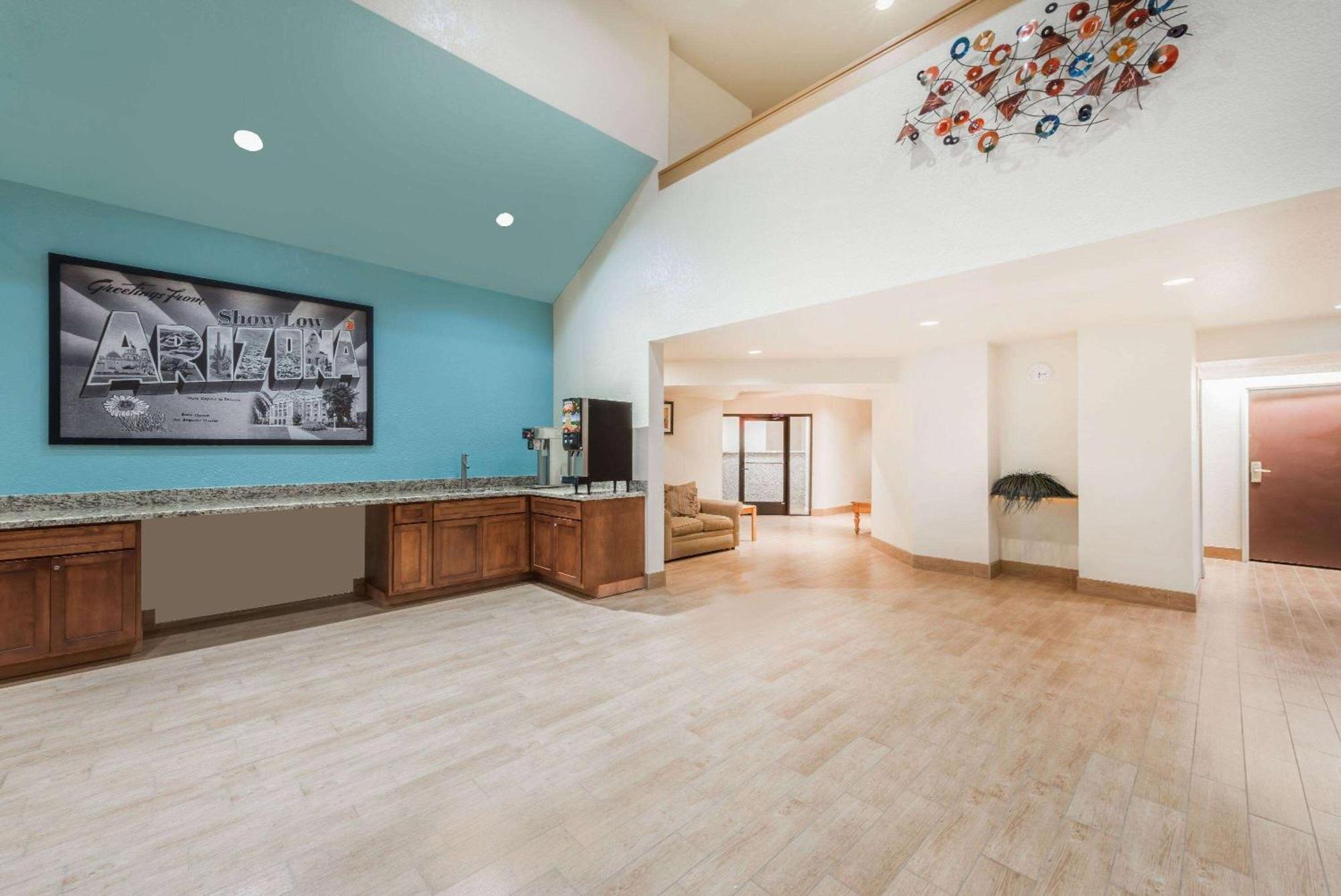 Super 8 By Wyndham Show Low Extérieur photo